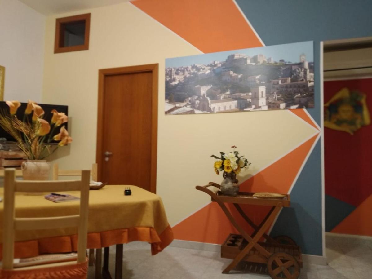 La Casa Di Pina Apartment Модика Екстериор снимка